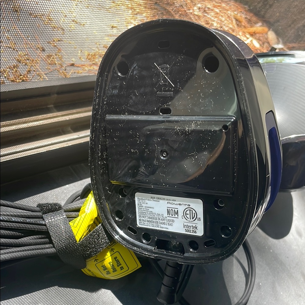 Rowenta Black and Blue Handheld Steamer - Picture 3 of 3